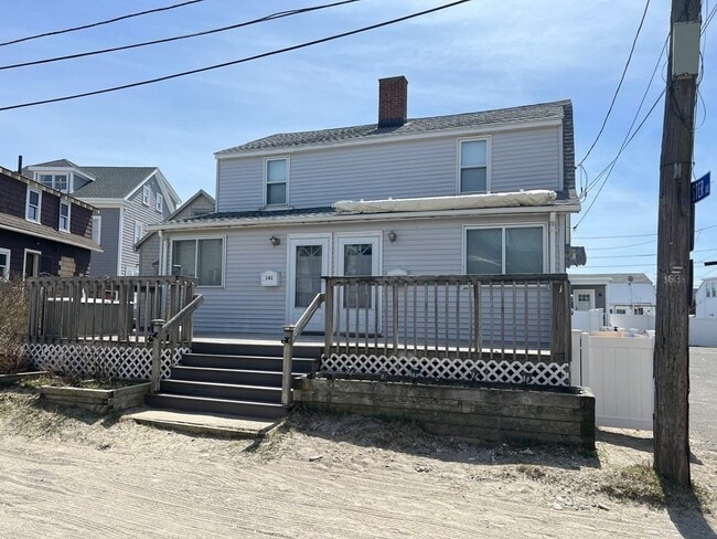 Building Photo - 139 Bay View Ave