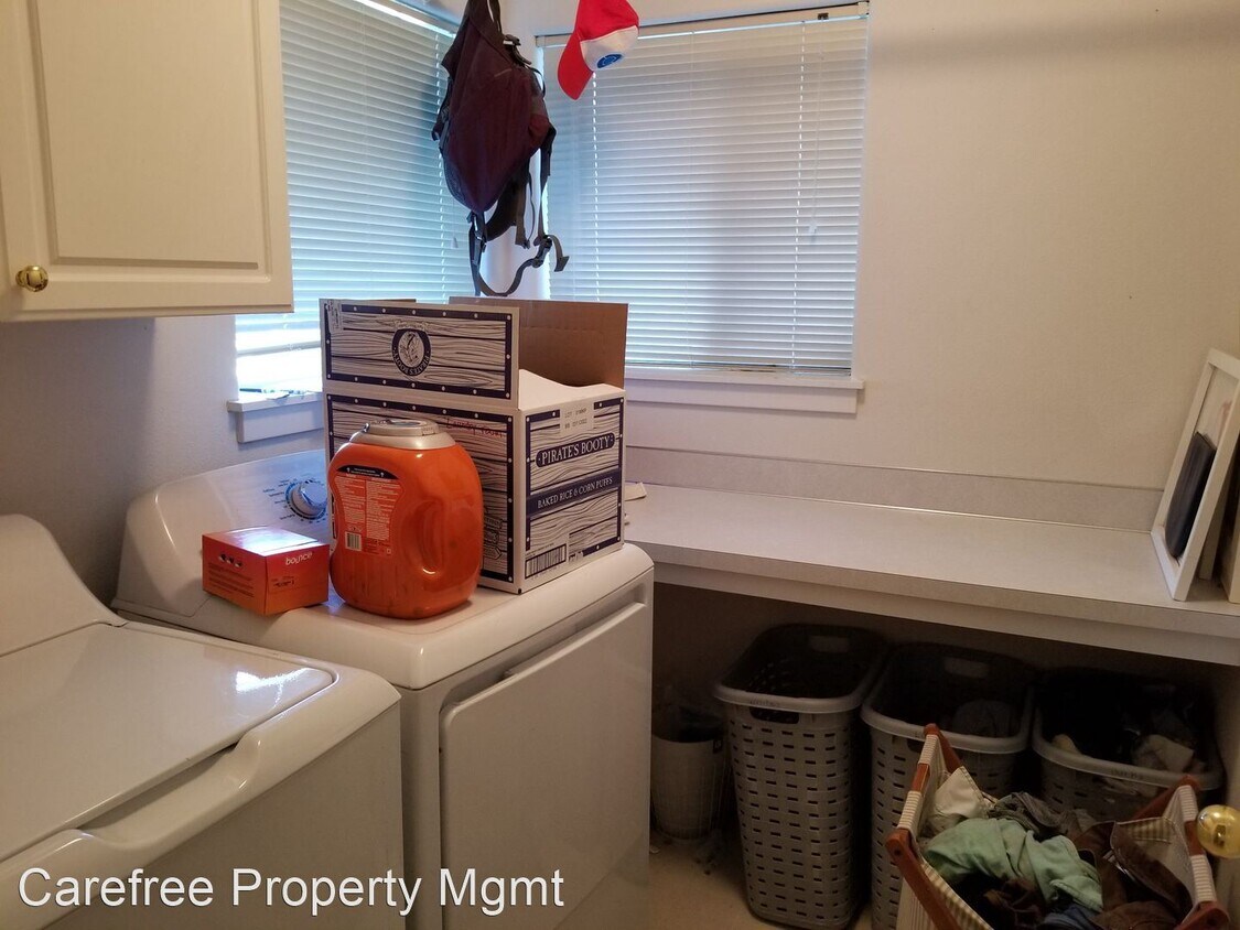 Building Photo - 3 br, 2 bath House - 13180 SW Hidden Creek...