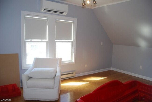 Building Photo - 205 Valley Brook Ave