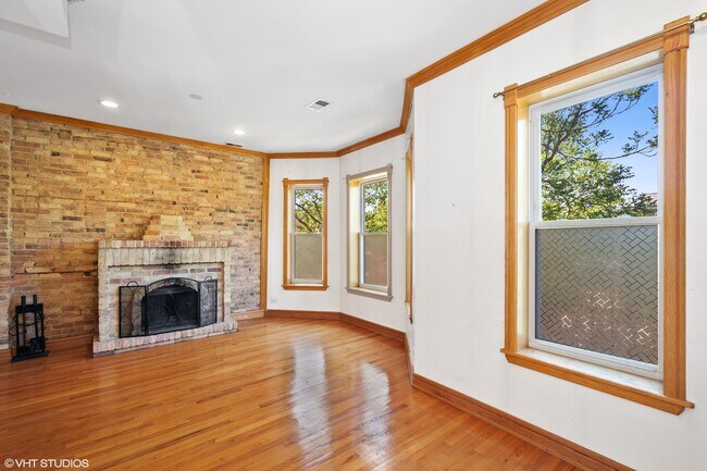 Foto del edificio - 1435 N Washtenaw Ave