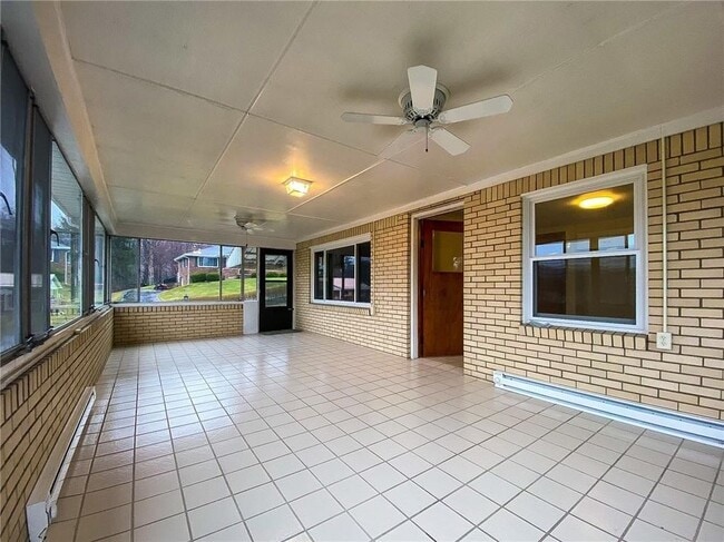 Foto del edificio - 151 Thorne Rd