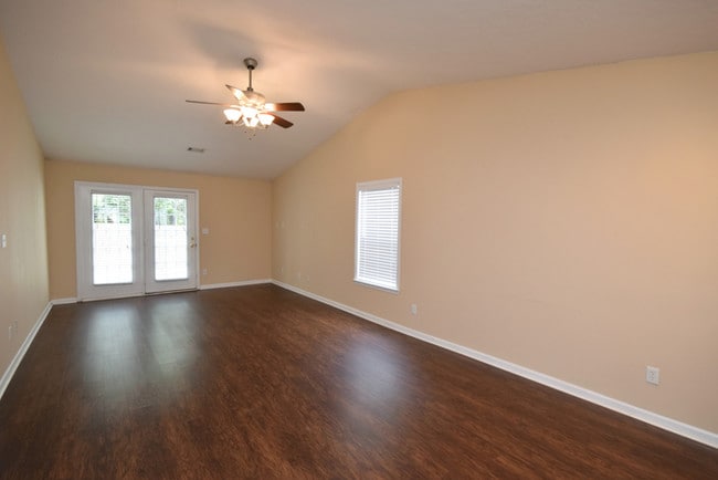 Building Photo - 2211 Bridgeton Rd