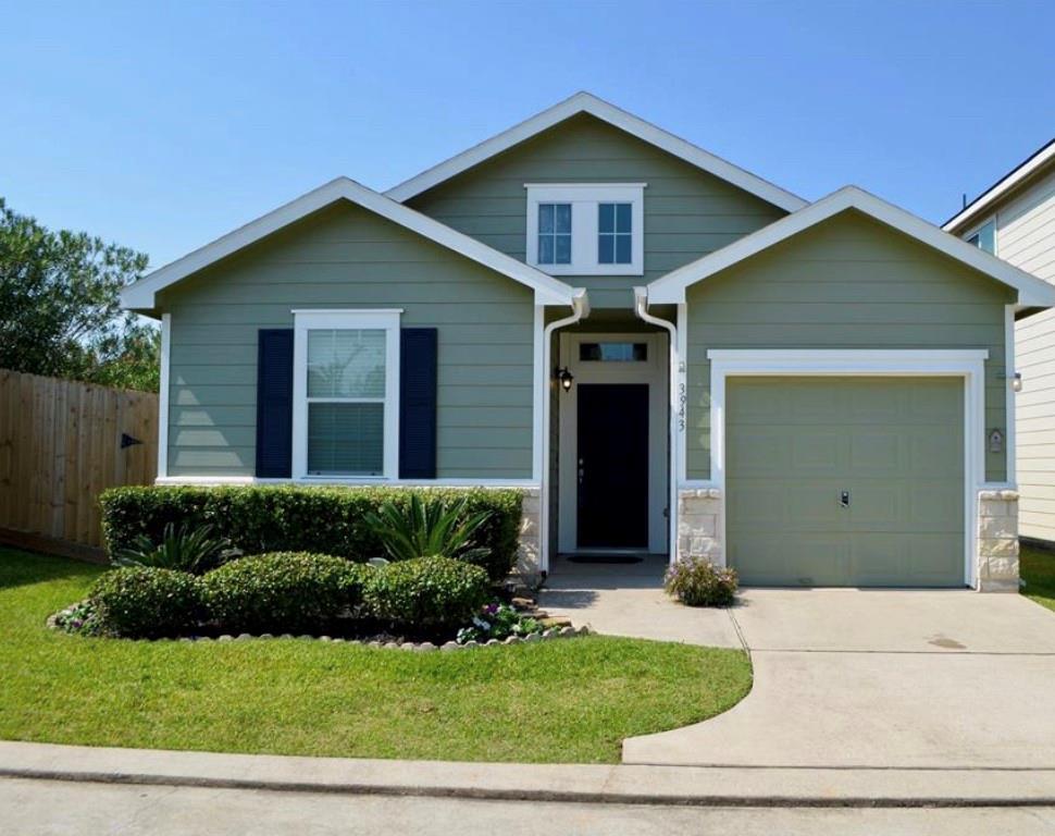 Foto principal - 3943 Mossy Spring Ln