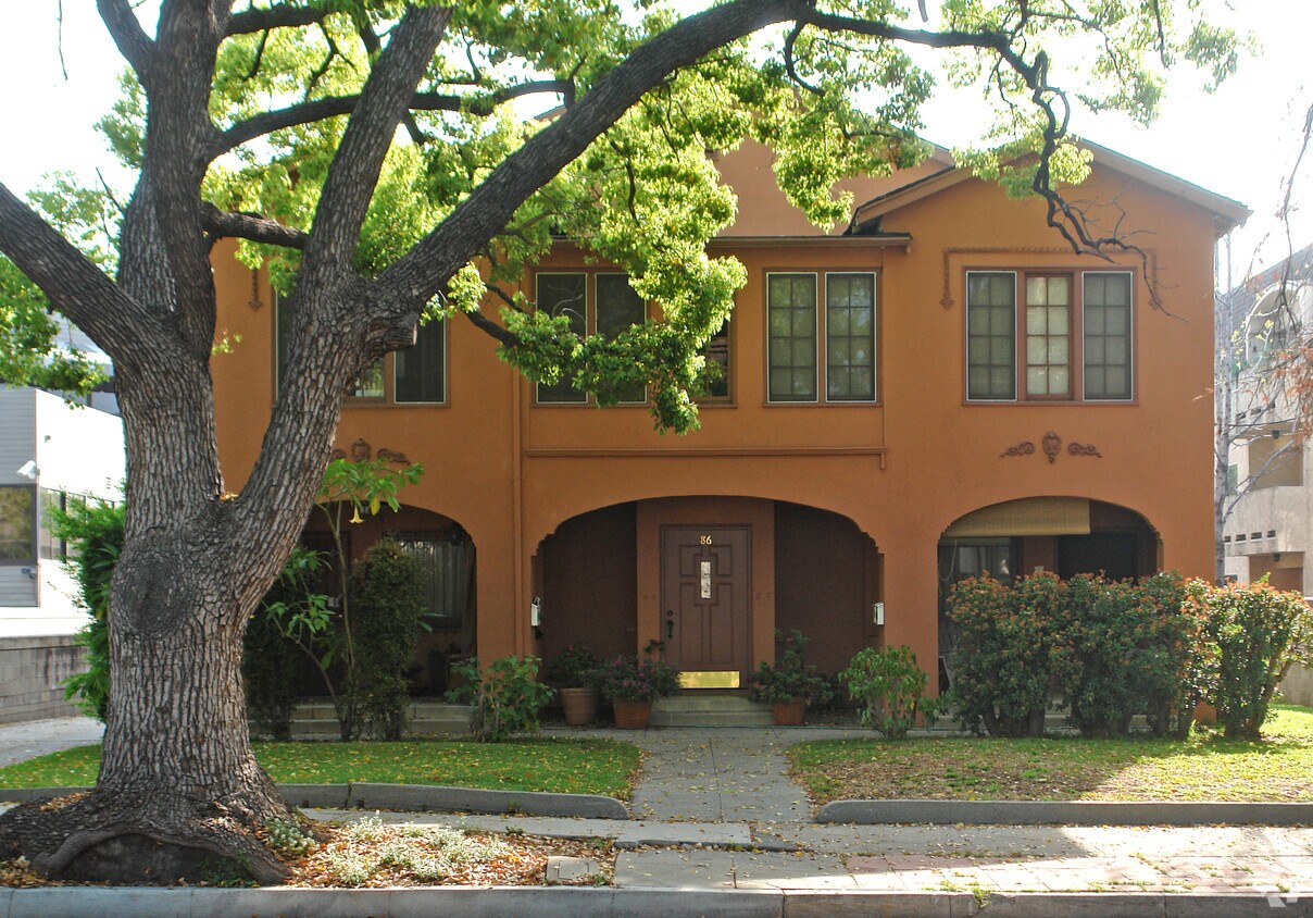 Foto del edificio - 86 Catalina Ave