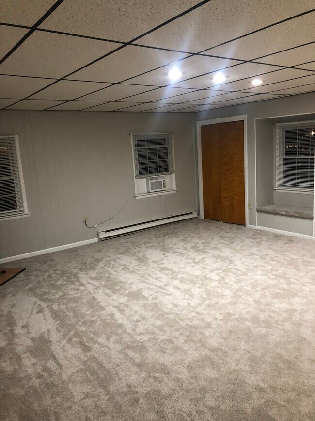 sala de estar - 2727 N 5th Street Hwy