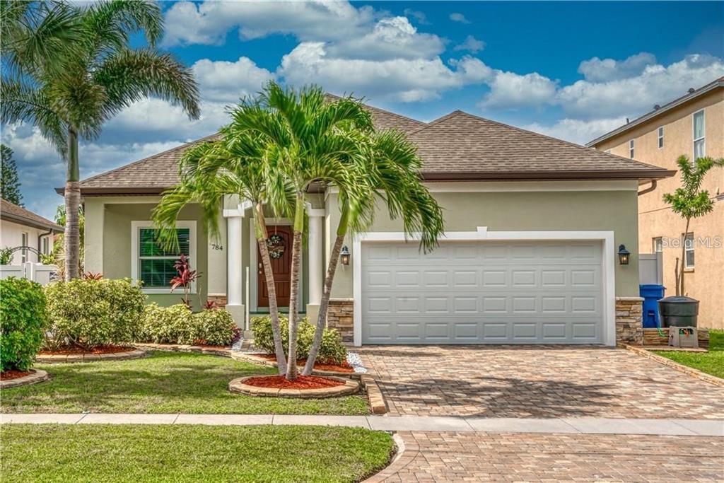 Foto principal - 784 93rd Ave N