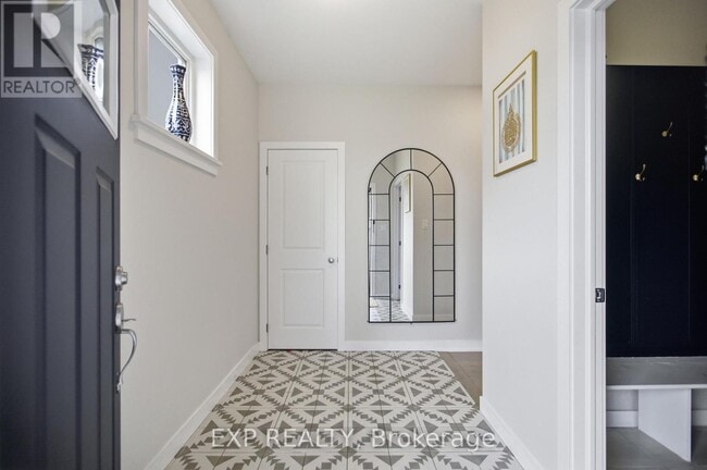 Building Photo - 846 Sendero Wy