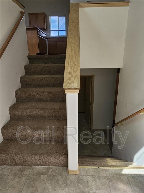 Building Photo - 113 N Mayhew