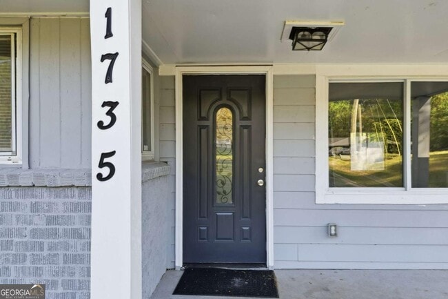 Foto del edificio - 1735 Carter Cir