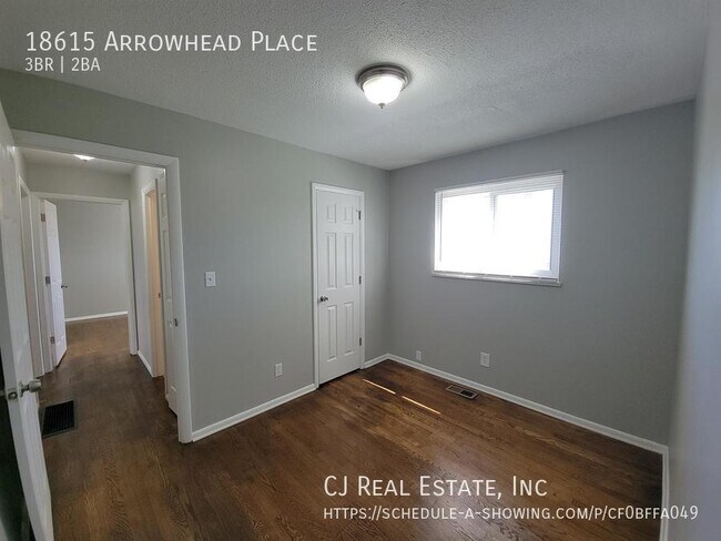 Foto del edificio - 18615 E Arrowhead Pl