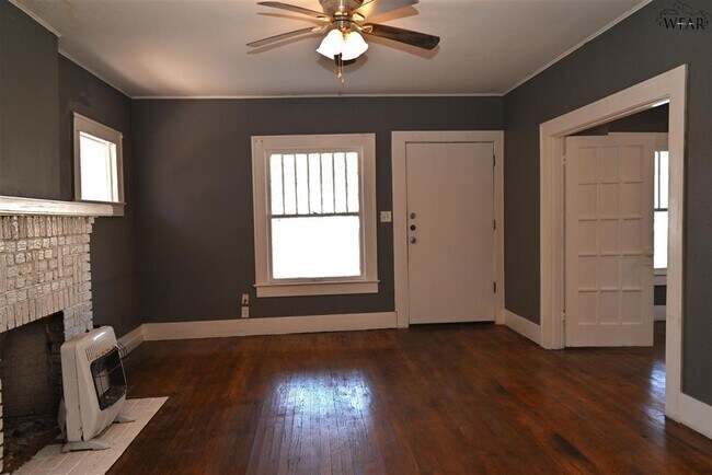 Foto del edificio - 1705 Pearl Ave