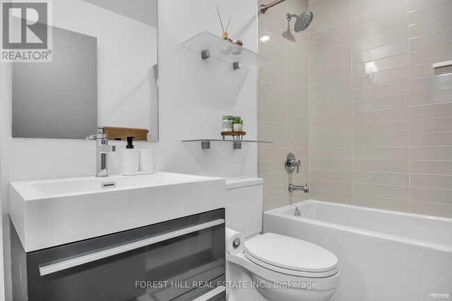 Photo du bâtiment - 181 Bedford Rd