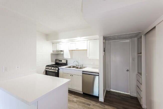 Foto del edificio - 6320 N 16th St