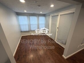Building Photo - 907 Woodbridge Ct