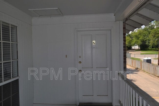 Foto del edificio - 10444 Jefferson Hwy