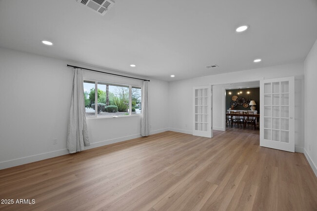 Building Photo - 10848 N 66th St