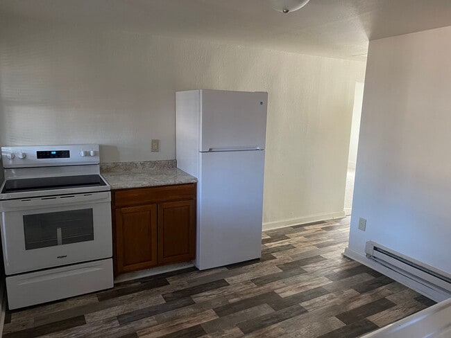 Building Photo - nre617