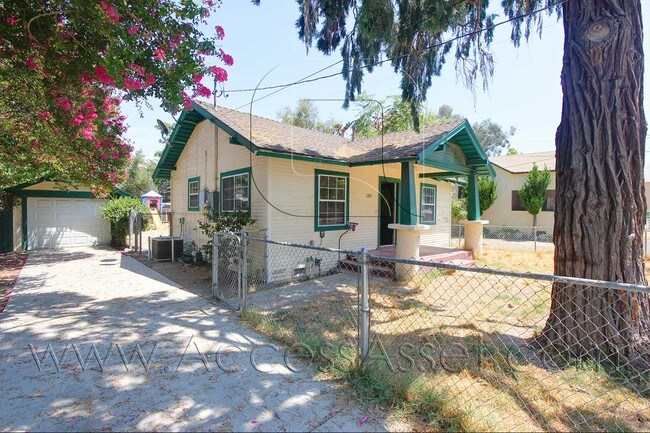 Building Photo - 295 S Estudillo Ave