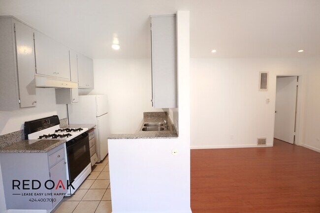 Foto del edificio - 3860 Mentone Ave