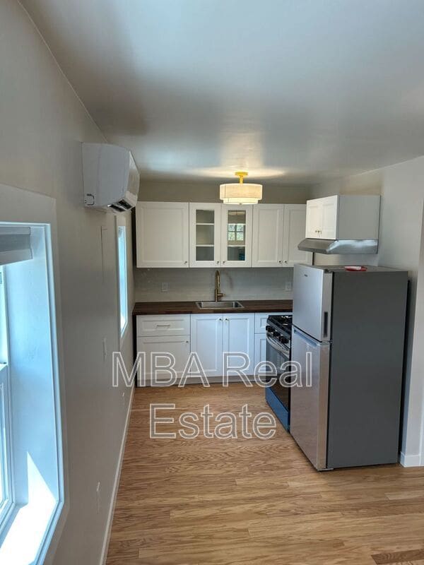 Photo - 1338 W Monroe St Apartment