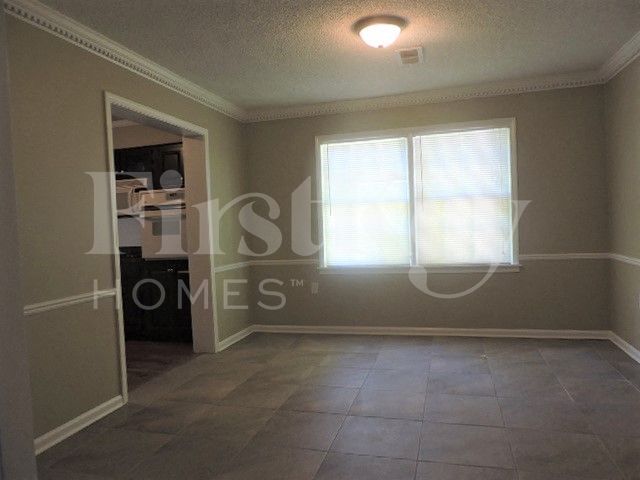 Foto del edificio - 8601 Thorncliff Fairway