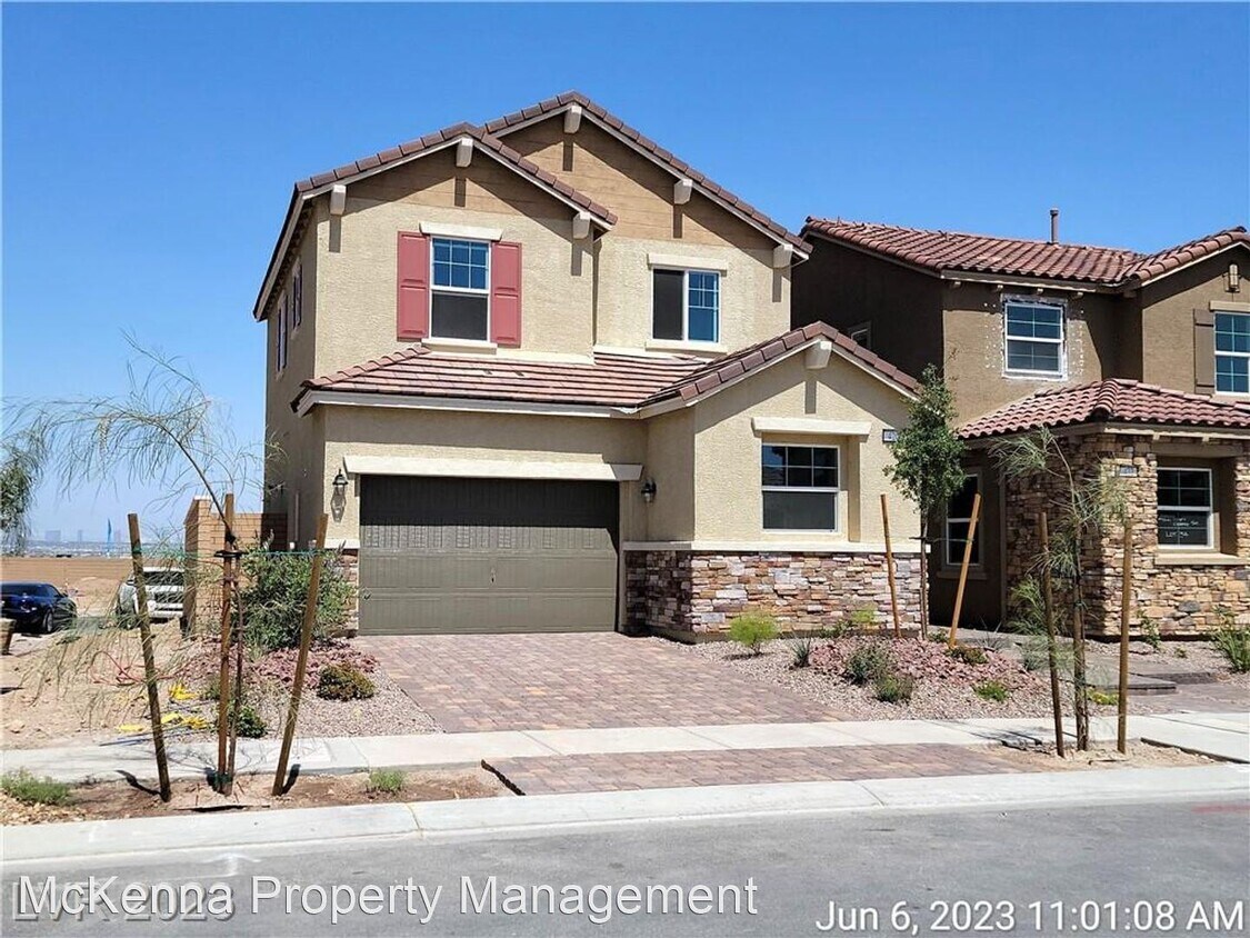 Foto principal - 4 br, 3 bath House - 420 Desert Cadence St