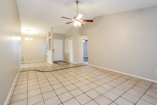 Foto del edificio - 1406 Woodstork Dr