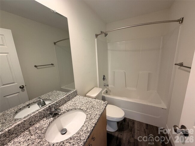 Building Photo - 4032 Eugene Dr