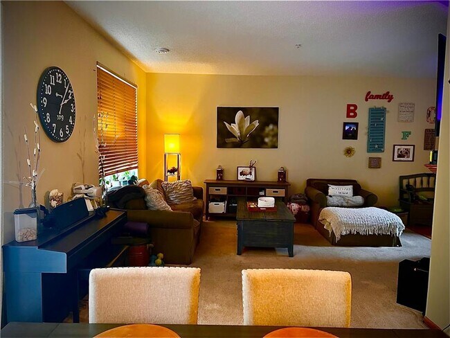 Foto del edificio - 5220 Holly Ln N