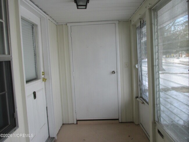 Foto del edificio - 365D Chesterfield Ct