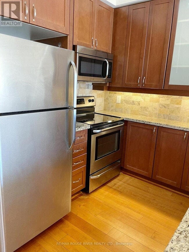 Building Photo - 111 Upper Duke Crescent