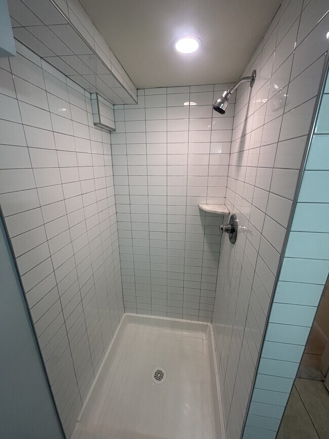 Foto del edificio - 632 Maury Ave