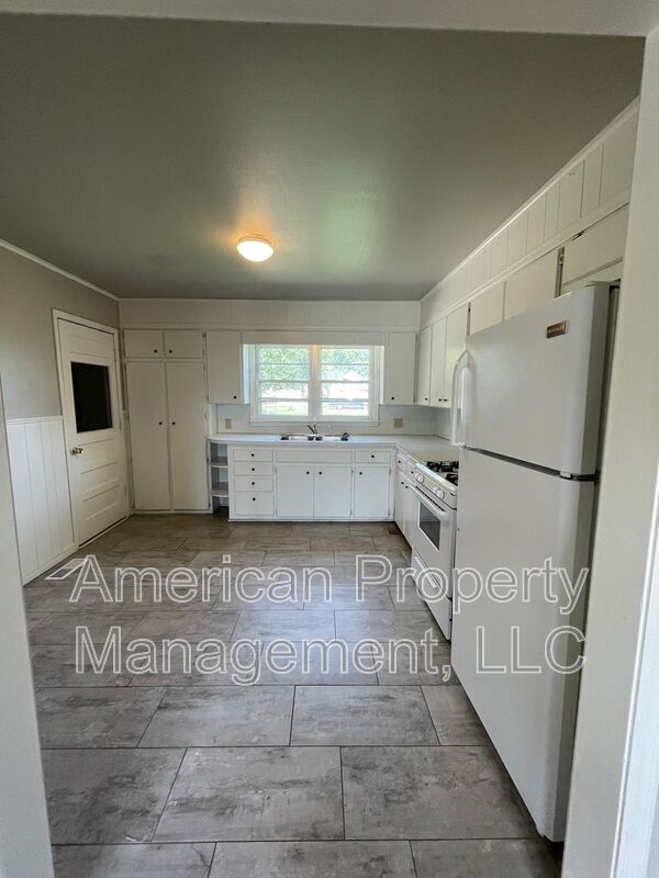 Foto del edificio - 307 E Beaver St