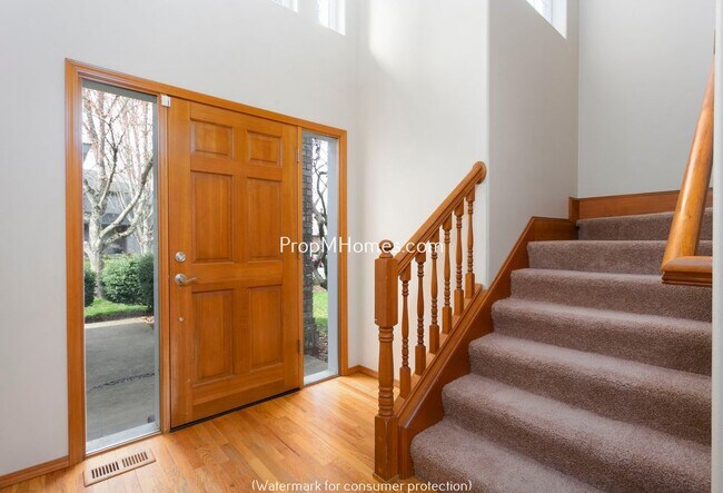 Building Photo - 17736 SW Nels Dr