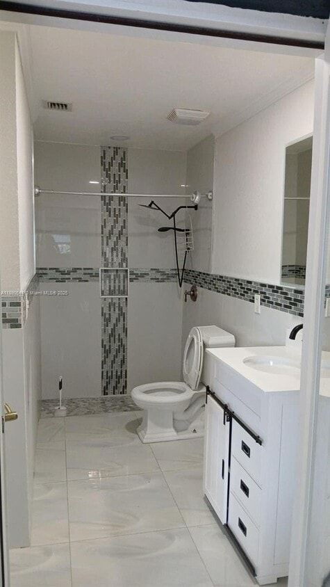 Building Photo - 12415 SW 207th Terrace