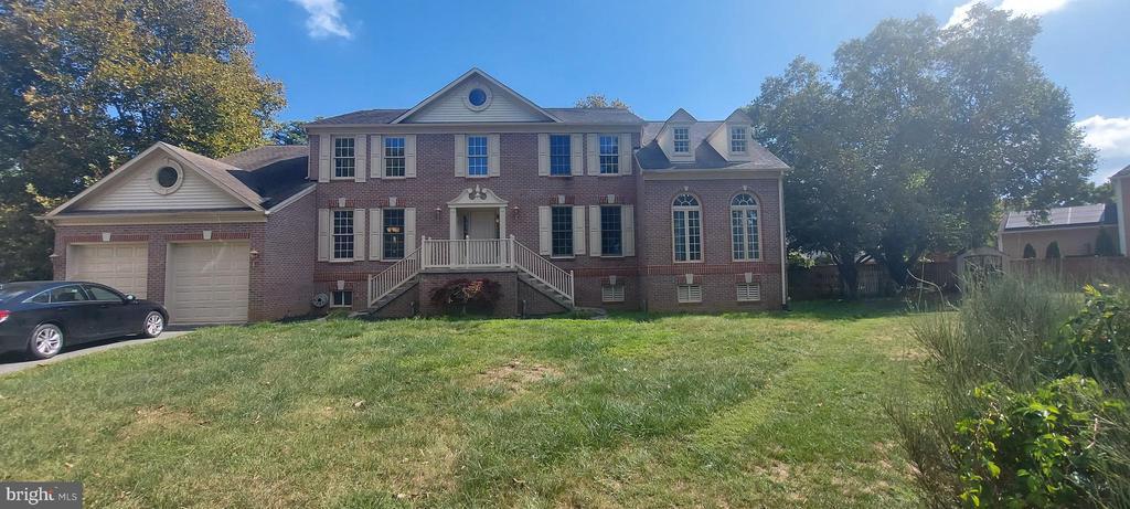 Foto principal - 6135 Fieldcrest Ct
