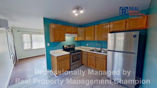 Foto del edificio - 2 BD/1 BA on Wooded Lot Near Hines Farm Park and Stables