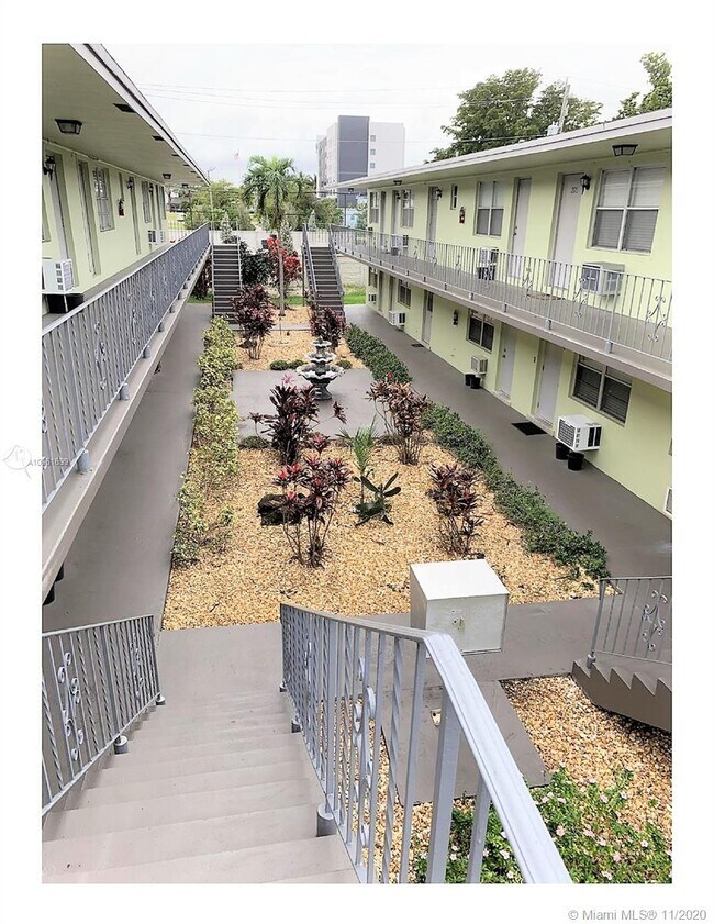 Foto del edificio - 13 NE 2nd Ave