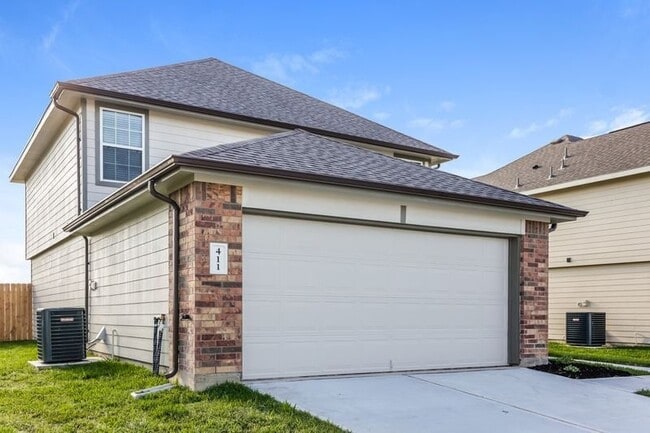 Building Photo - 411 Brushback Dr