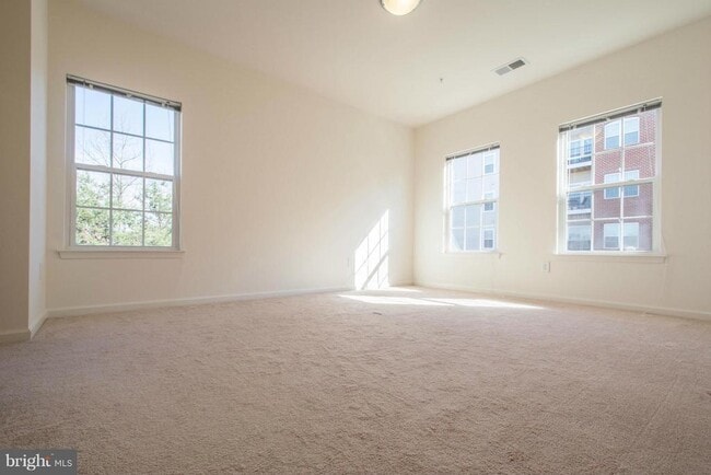 Building Photo - 7559 Stoney Run Dr