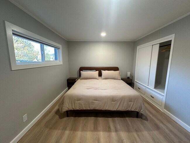 Foto del edificio - 407 W Iowa St