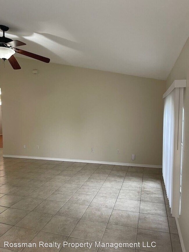 Building Photo - 3 br, 2 bath House - 910 SW 34th Terr