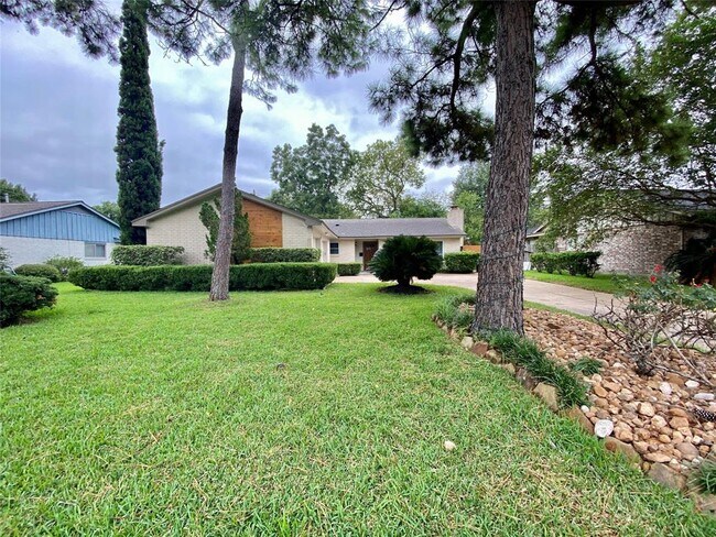 Building Photo - 9607 Pagewood Ln