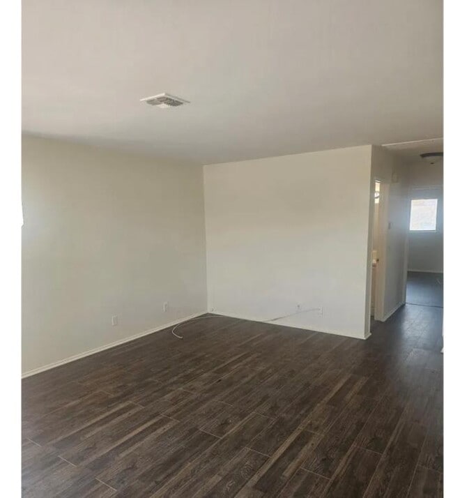 Foto del edificio - 45419 10th St W