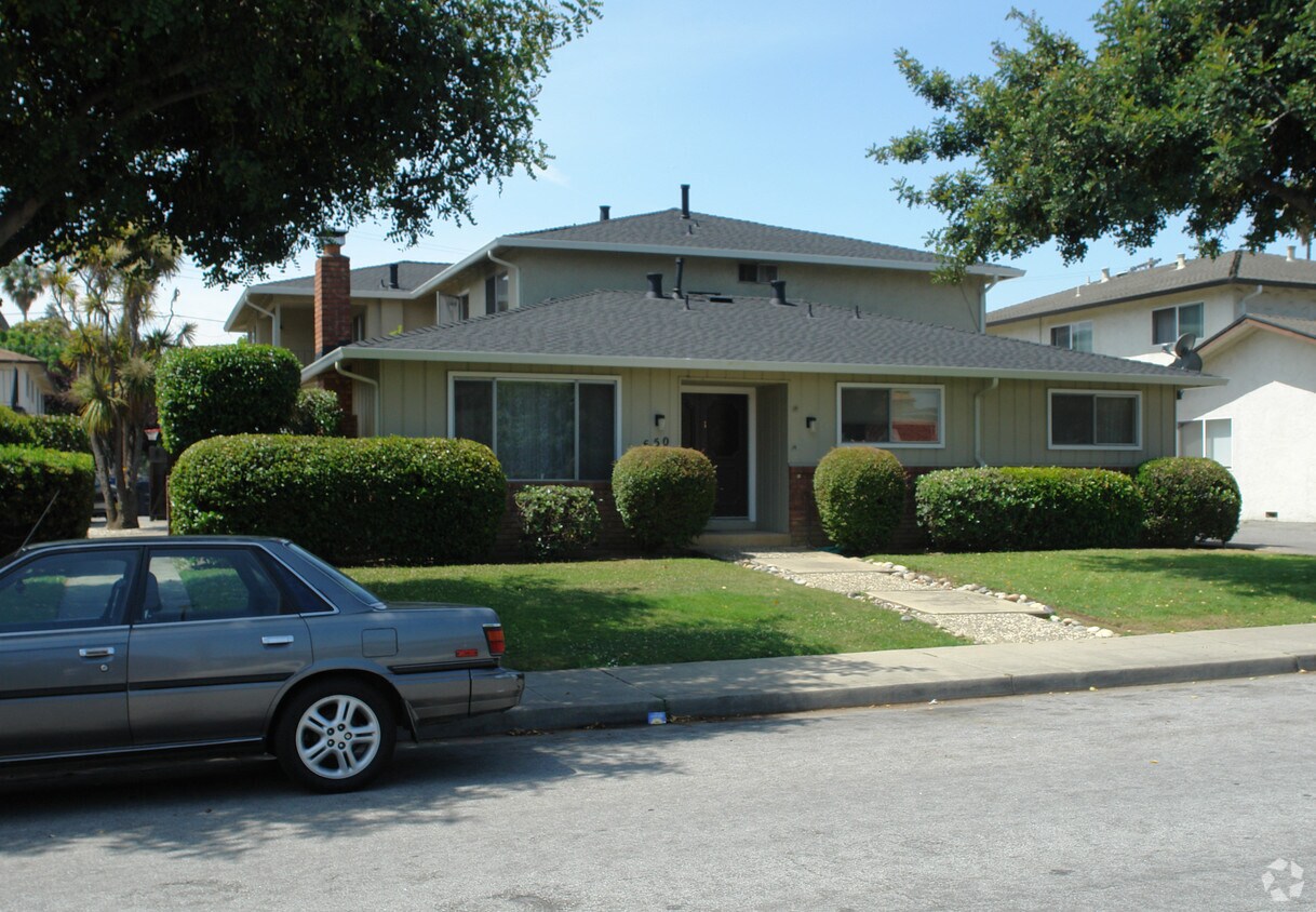 Building Photo - 650 E Olive Ave