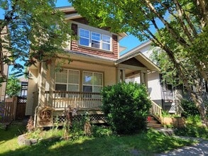 Building Photo - 24337 102A Av