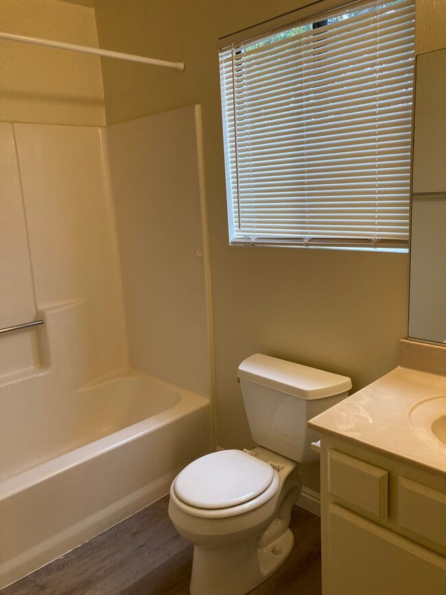 hallway bath - 829 S Sierra Vista Ave