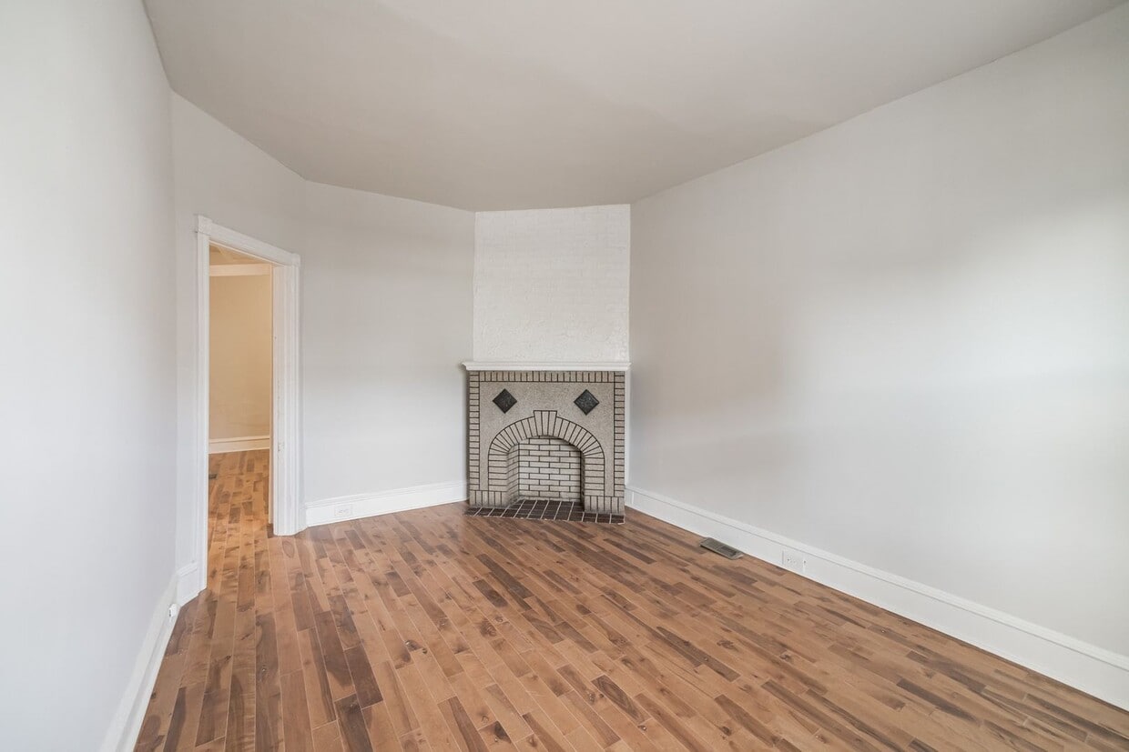 Photo - 1640 S 56th St