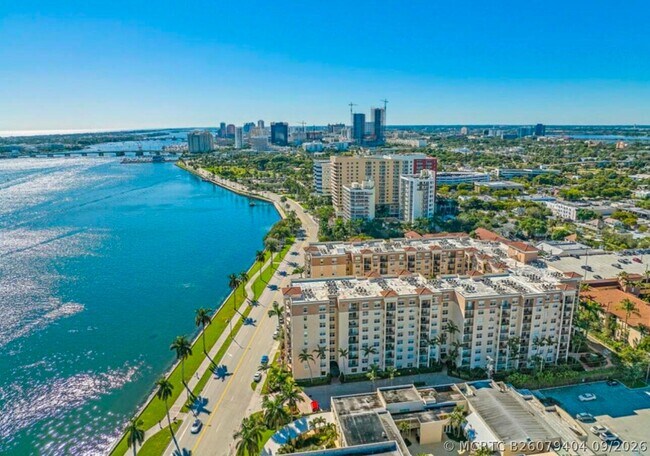 Foto del edificio - 1801 N Flagler Dr