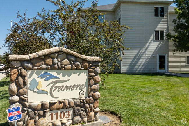 Ángulos alternos - Tramore Apartments